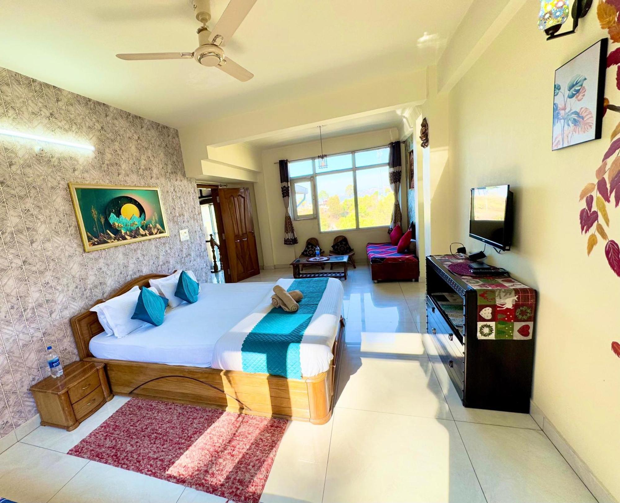 The Auriga 3bhk Fully Entair With Bonfire In I Pvt I Open Air Terrace I Kitchen Livingroom I Lawn Bonfire I Gaming Zone *