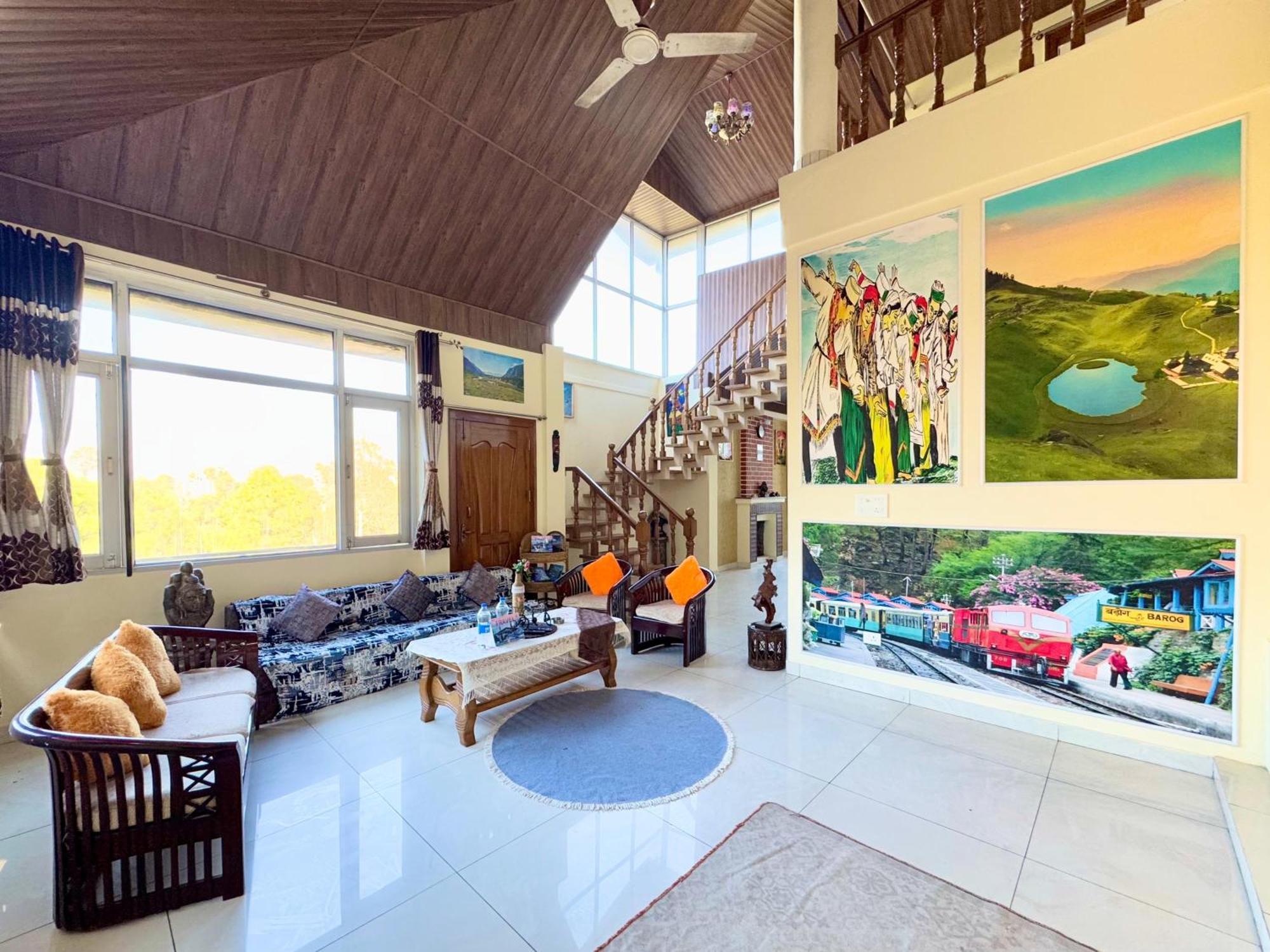 The Auriga 3bhk Fully Entair With Bonfire In I Pvt I Open Air Terrace I Kitchen Livingroom I Lawn Bonfire I Gaming Zone * Kasauli